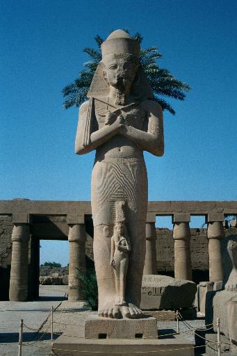 Colossus of Ramesis II, Karnak
