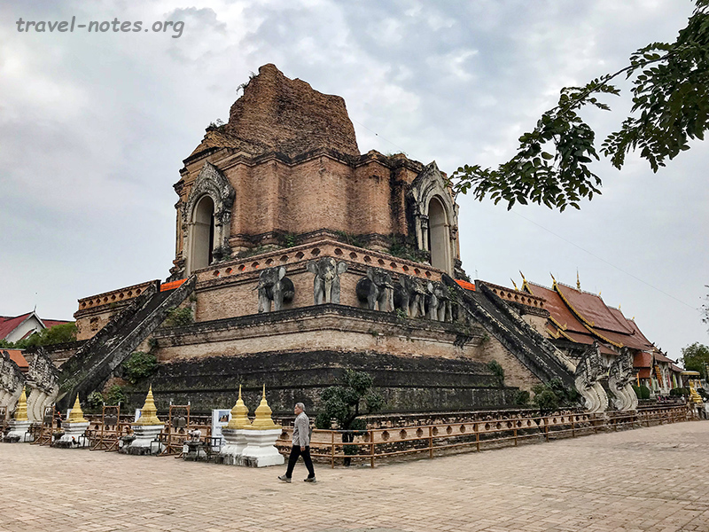 Wat Chedi Luang, Chiang Mai