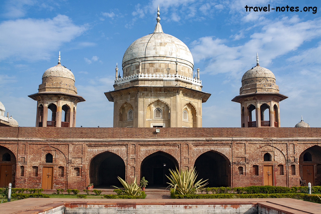 Tomb of Sheikh Chilli