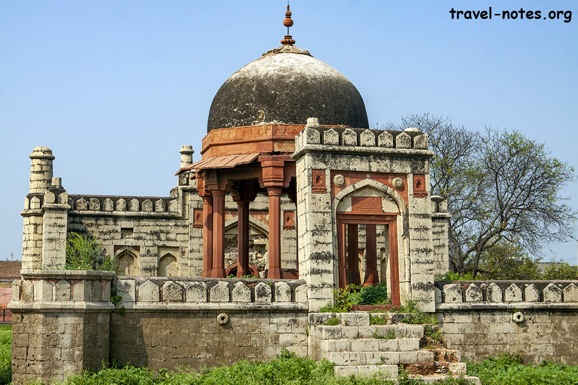 Group of Tombs Jhajjar