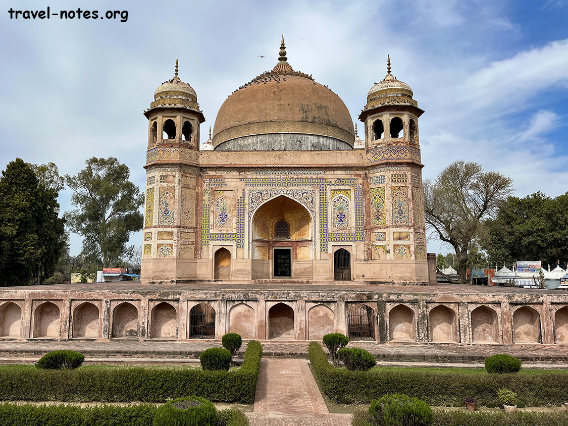 Tombs of Ustad Shagird Nakodar