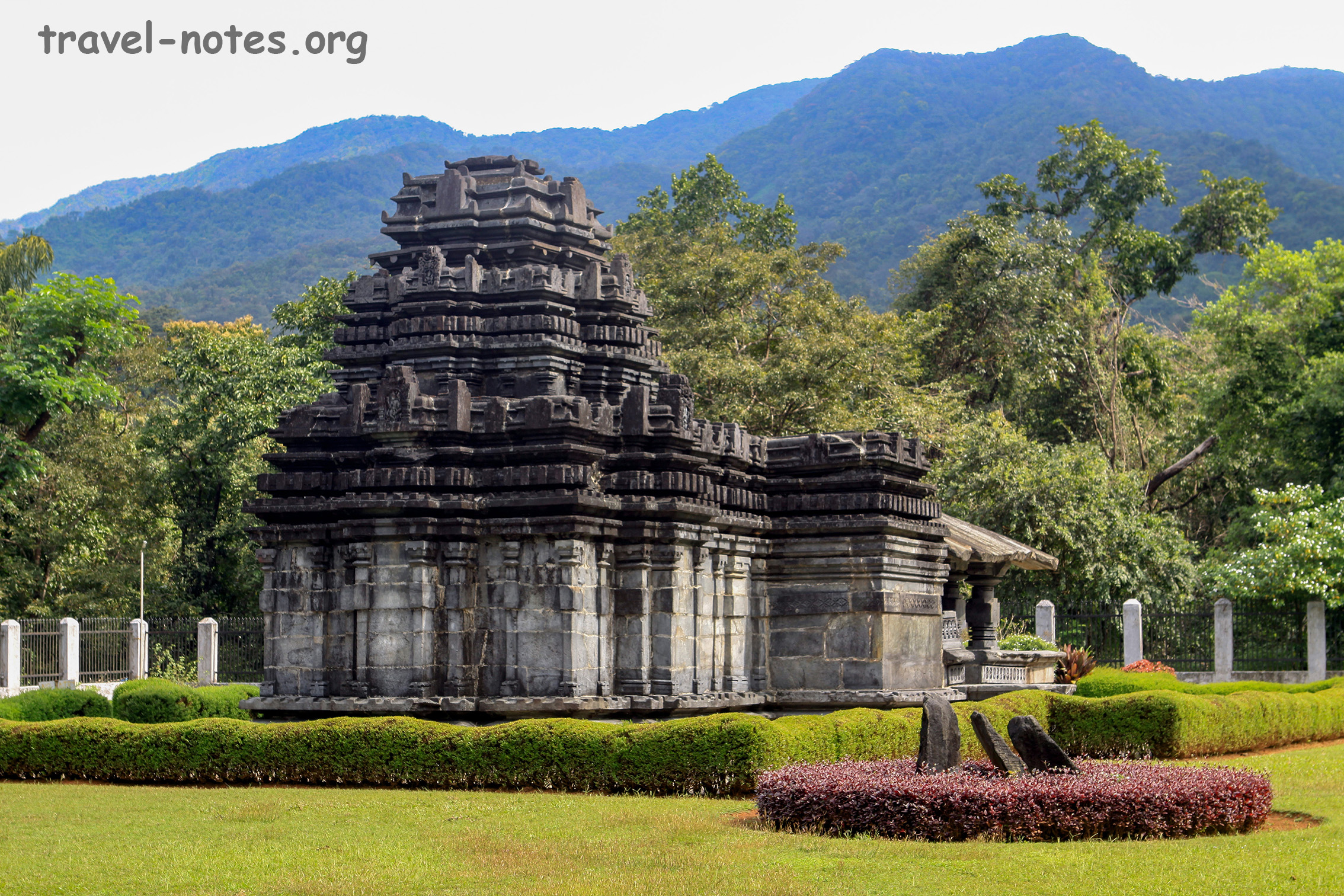 Tambdi Surla Mahadev Temple